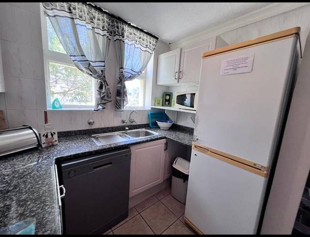 3 BEDROOM PROPERTY TO RENT IN MANABA BEACH